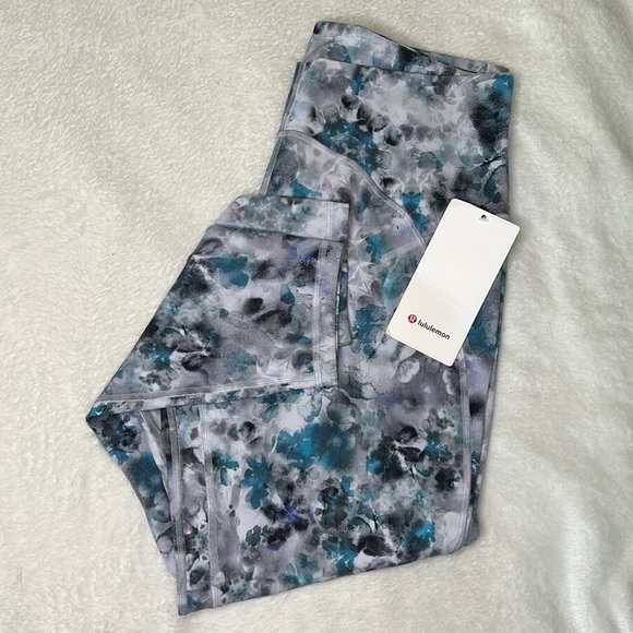 lululemon athletica Pants - Lululemon NWT Unlimited High Rise Tight 25”